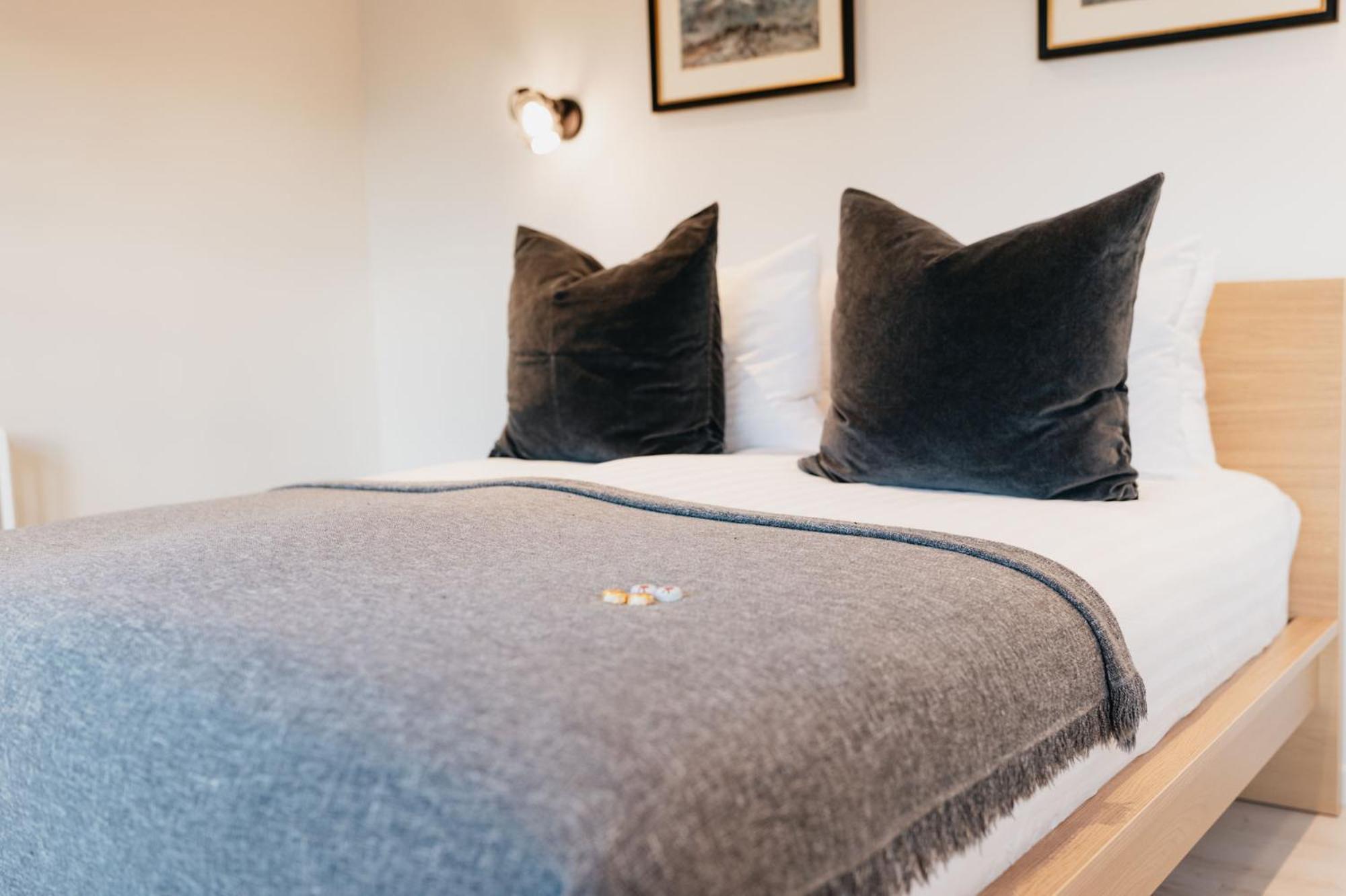 Garthur Stay Inn & Secret Lagoon Included! Fludir Ngoại thất bức ảnh