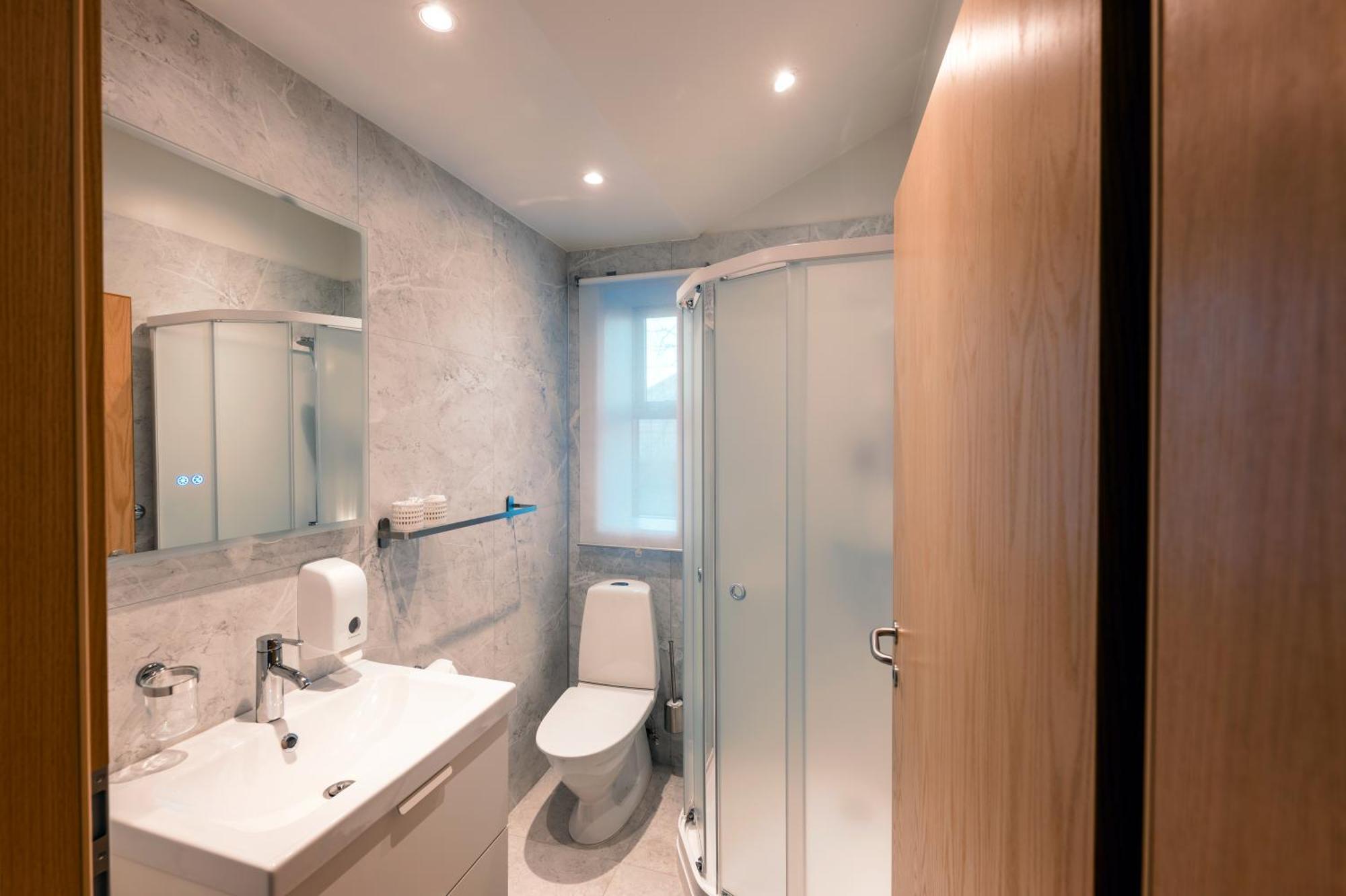 Garthur Stay Inn & Secret Lagoon Included! Fludir Ngoại thất bức ảnh