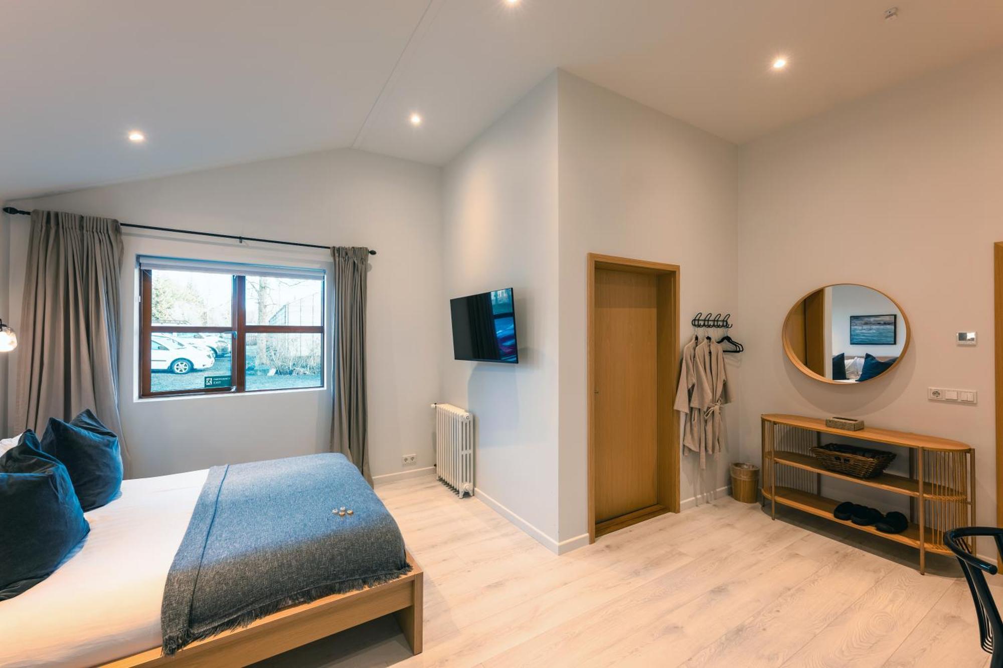 Garthur Stay Inn & Secret Lagoon Included! Fludir Ngoại thất bức ảnh